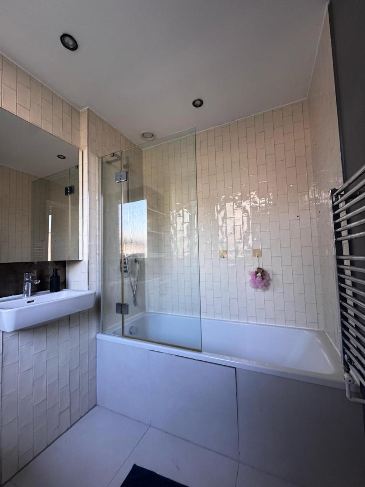 Modern 3 Bed 3 Bath House Near Greenwich * Londres