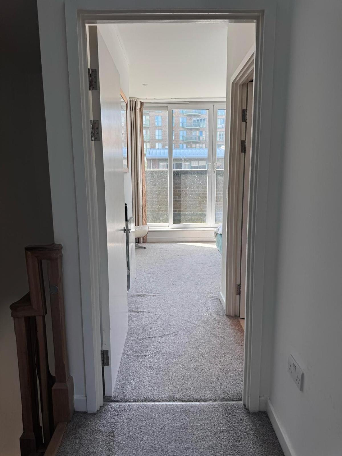 Modern 3 Bed 3 Bath House Near Greenwich Hébergement de vacances