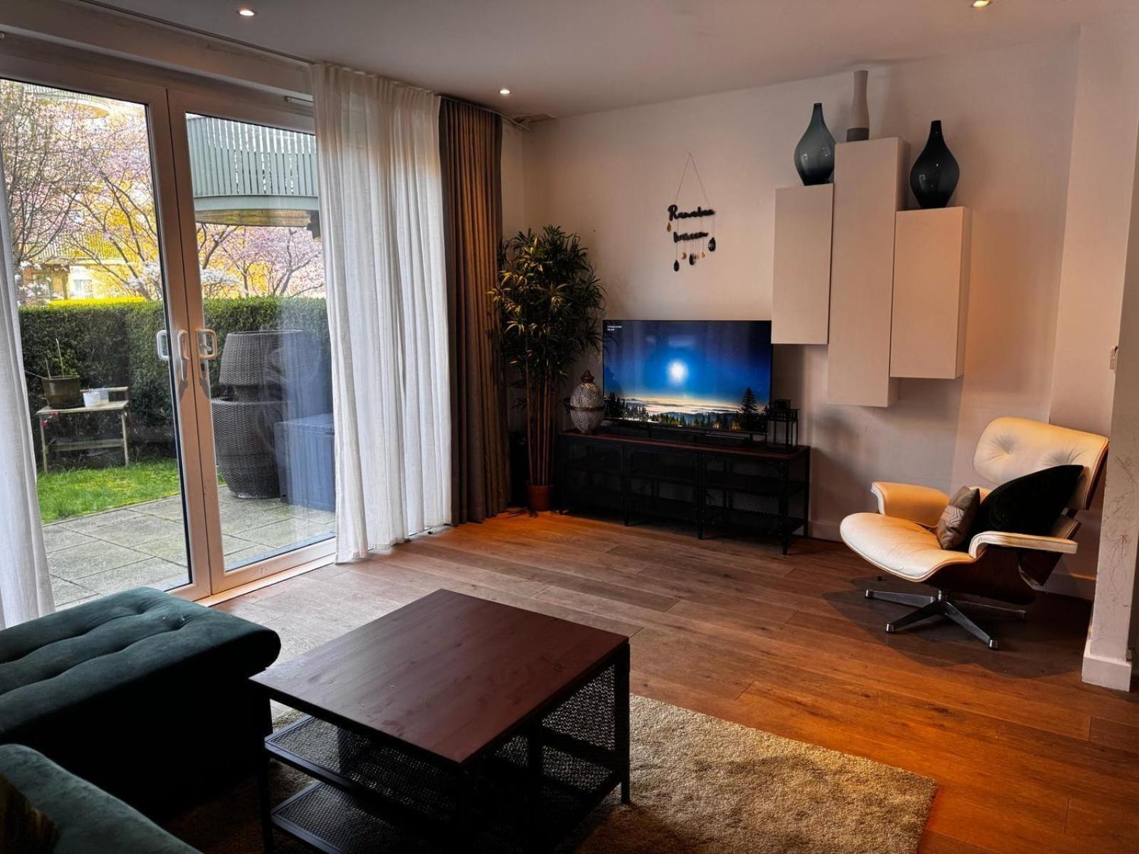 Modern 3 Bed 3 Bath House Near Greenwich * Londres